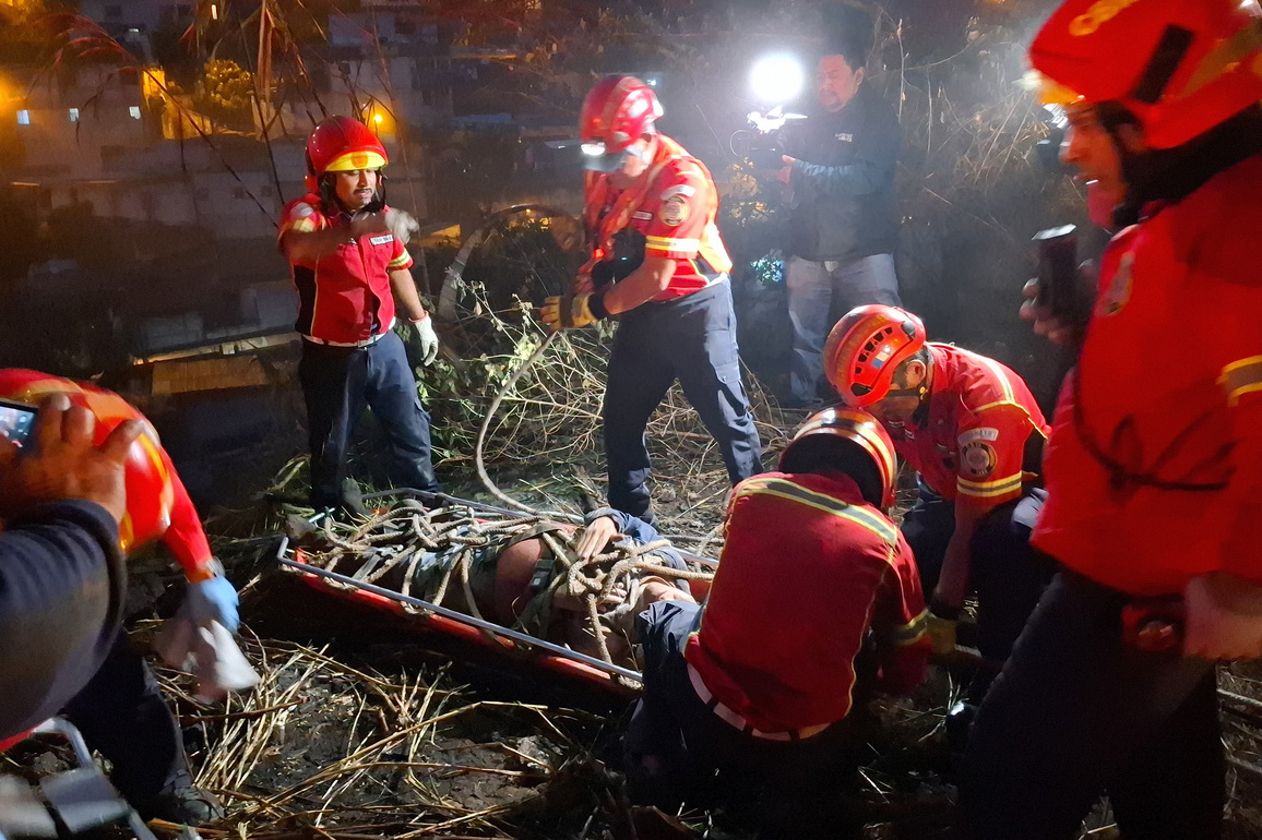 GUATEMALA-GUATEMALA CITY-BUS ACCIDENT