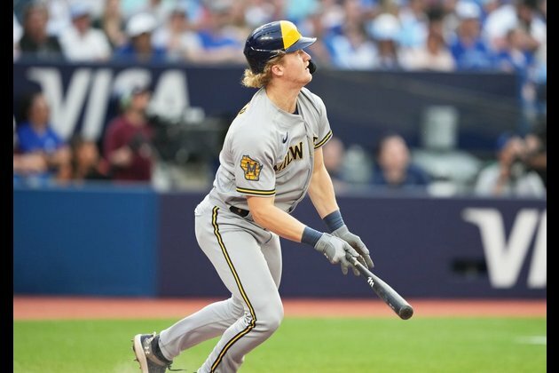 Brewers lean on Abraham Toro to edge Blue Jays