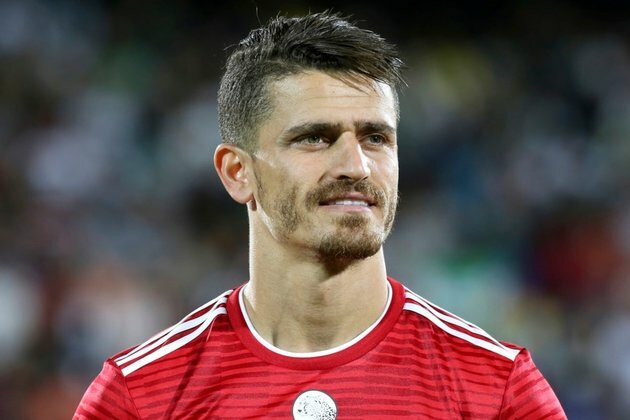 Iran Arrests Soccer Player Over Government Criticism