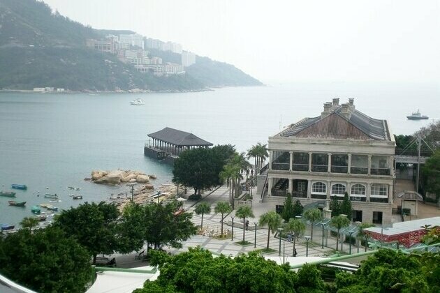 Shooting scenes of HK movies: Murray House and Blake Pier in Stanley