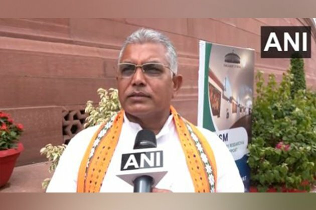 Dilip Ghosh rebuts Babul Supriyo's 'no Bengali in Cabinet' jibe, questions his performance as union minister