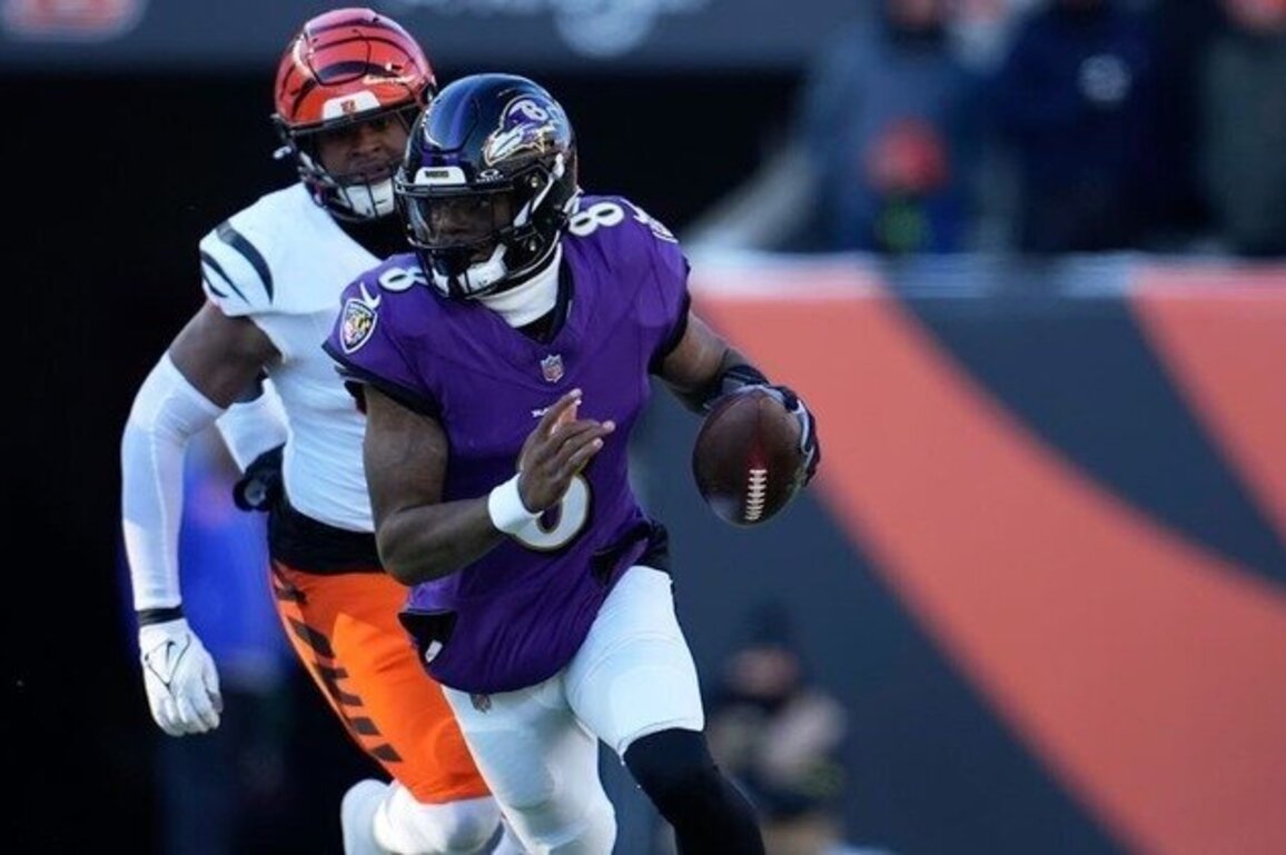 Lamar Jackson Takes Off After Being Late to Ravens' Flight