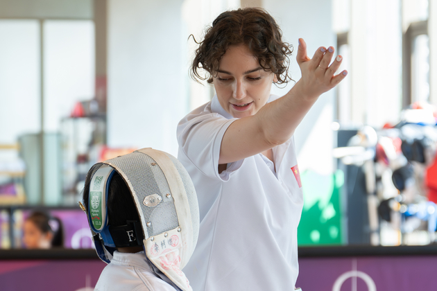 "Laowai" in China | Russian fencing coach nurtures young talents in Wuhan