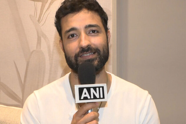 "Shah Rukh Khan was my inspiration when I came to Mumbai, and he continues to be": 'Dooron Dooron' singer Paresh Pahuja