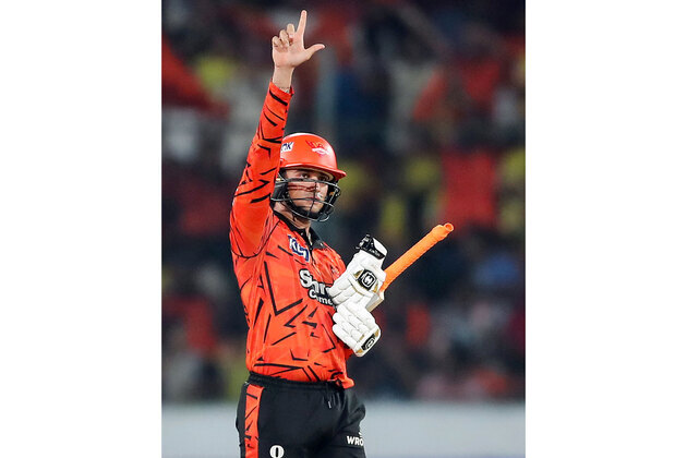 Abhishek Sharma smashes fastest fifty for SRH, completes 2,000 IPL runs