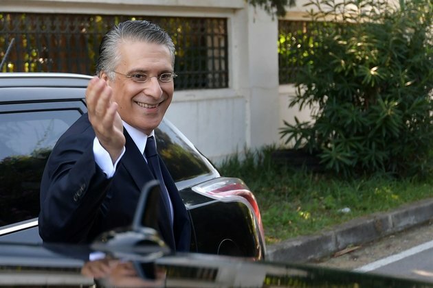 Tunisia presidential hopeful walks free from jail in time for runoff