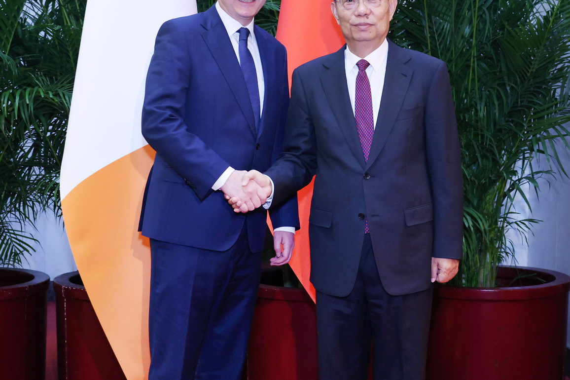 CHINA-BEIJING-ZHAO LEJI-IRELAND-TAOISEACH-MEETING (CN)