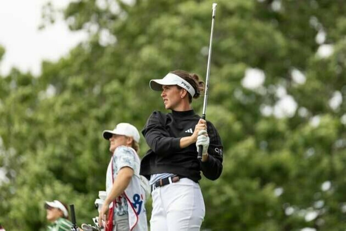 Linn Grant, Grace Kim share lead halfway through The Annika