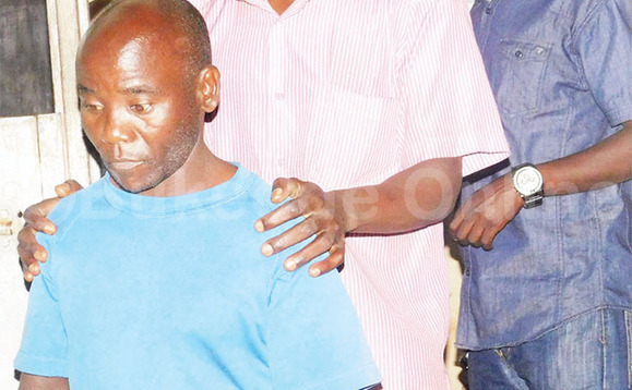 Ssaalongo Kiwanuka ku mpingu. Ku ddyo ye Ssebbowa akulira essomero. Ssaalongo Kiwanuka ku mpingu. Ku ddyo ye Ssebbowa akulira essomero.