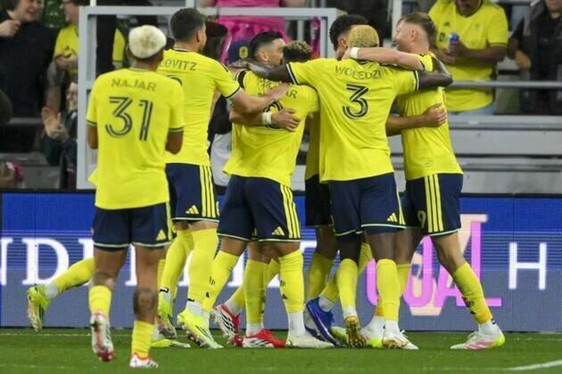 Sam Surridge delivers 2nd brace to help Nashville blow past Minnesota