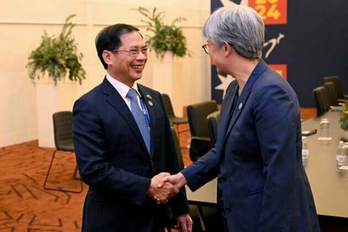 Australian Foreign Minister's Vietnam Trip Should Promote Rights