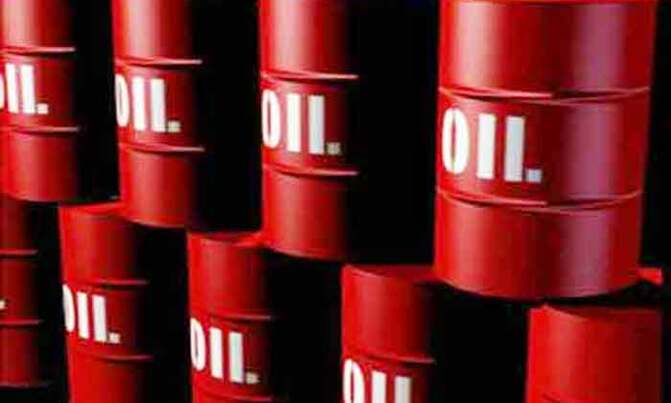 Singapore holds 17 men, seizes tanker Singapore holds 17 men, seizes tanker