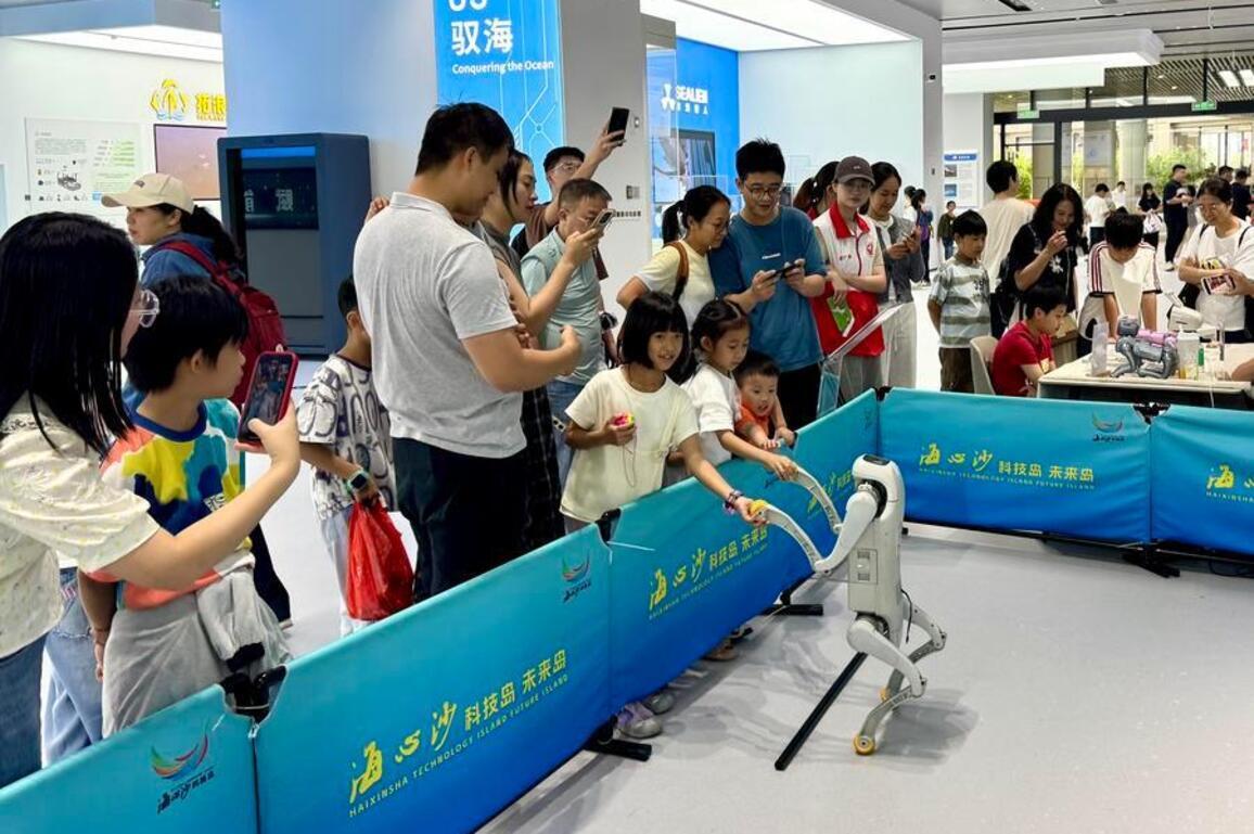 Tech tourism gains ground in China