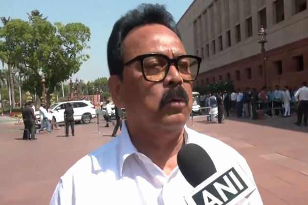 "Sanskar toh kuch hain nahi...": Congress leader Sukhdeo Bhagat attacks CM Yogi Adityanath