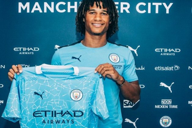 Manchester City sign Nathan Ake from Bournemouth