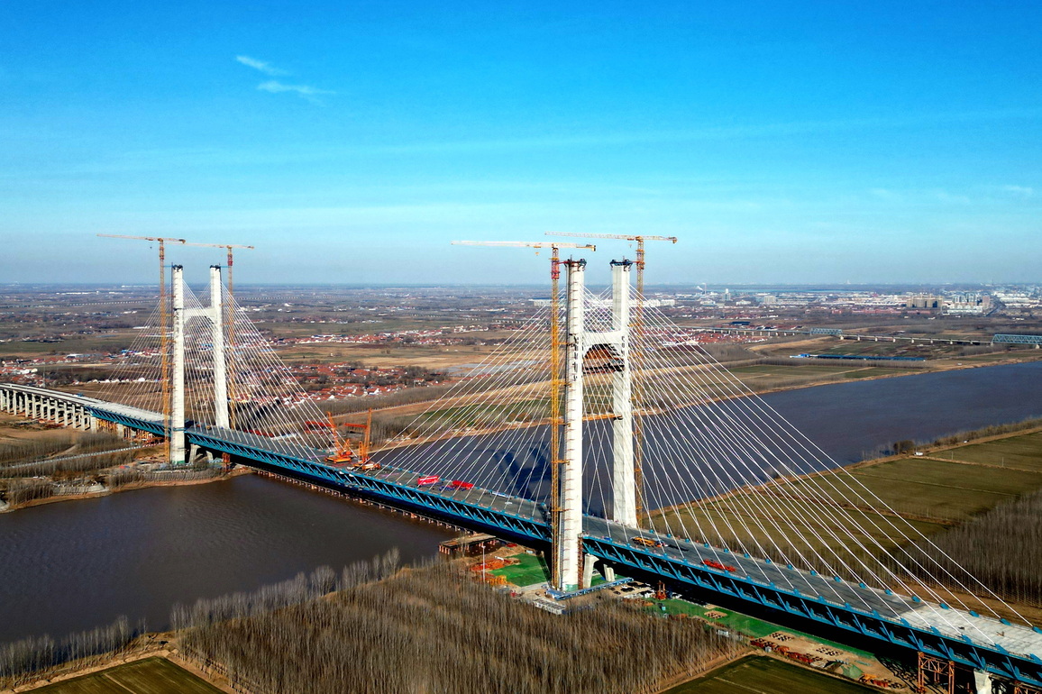 CHINA-SHANDONG-DONGYING-YELLOW RIVER-HIGHWAY-RAILWAY BRIDGE-CLOSURE (CN)