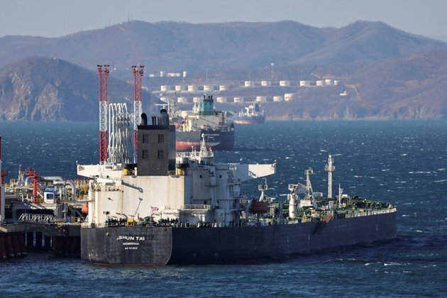 Ambassador: Pakistan Importing Russian Oil With US Approval