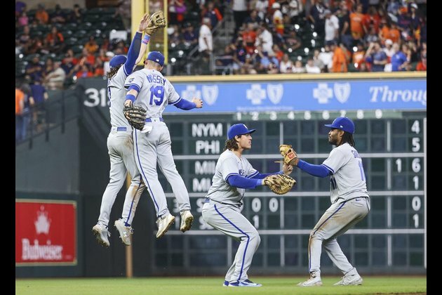 Lowly Royals turn into mighty opponent for fading Astros