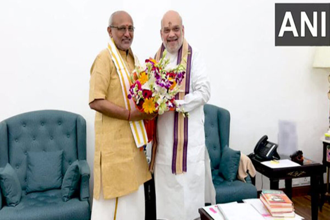 NDA's VP candidate CP Radhakrishnan meets Amit Shah in Delhi