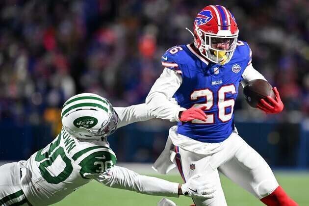 Jets set dubious mark with no interceptions all season