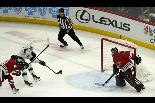 Jaret Anderson-Dolan scores twice to lift Kings over Blackhawks