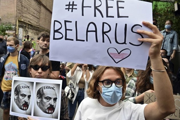 Belarus sees walkouts, protest calls after &#039;bloody&#039; vote crackdown