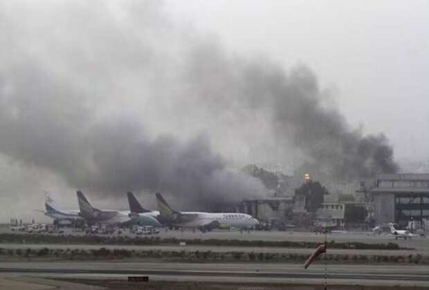 At least 1 killed, 11 injured in blast near Karachi airport