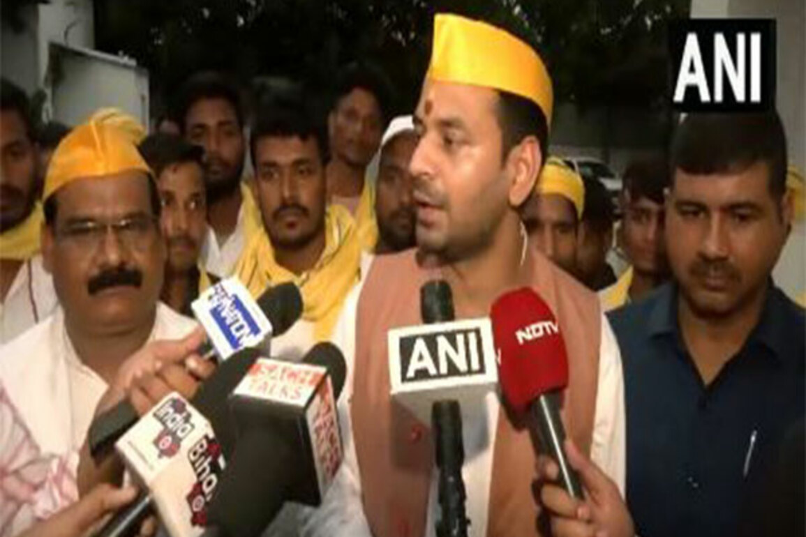 "Uncle won't return as CM this time": Tej Pratap Yadav ahead of Bihar polls