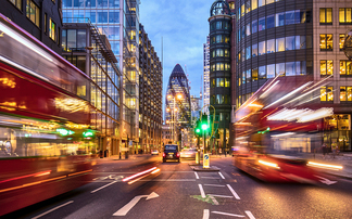 Investment in the UK rises but foreign direct investment falls by £14bn