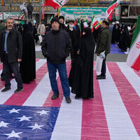 US warns Americans to leave Iran immediately