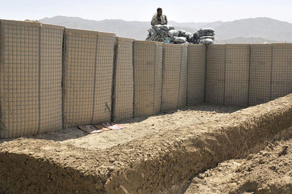 Pakistan army operations on Afghanistan border leave many dead