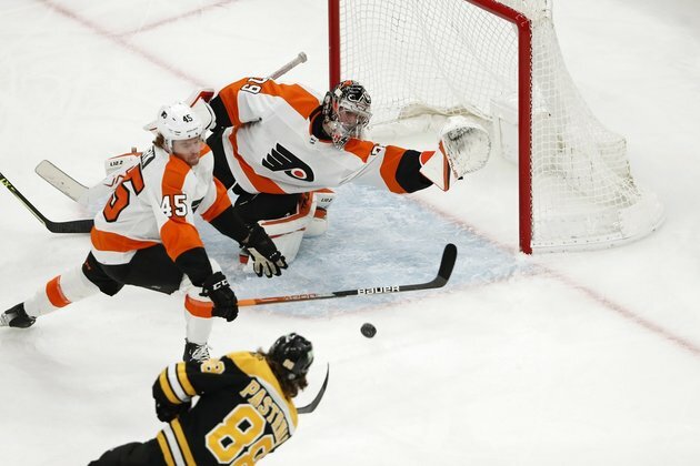 David Pastrnak, Tuukka Rask boost Bruins past Flyers