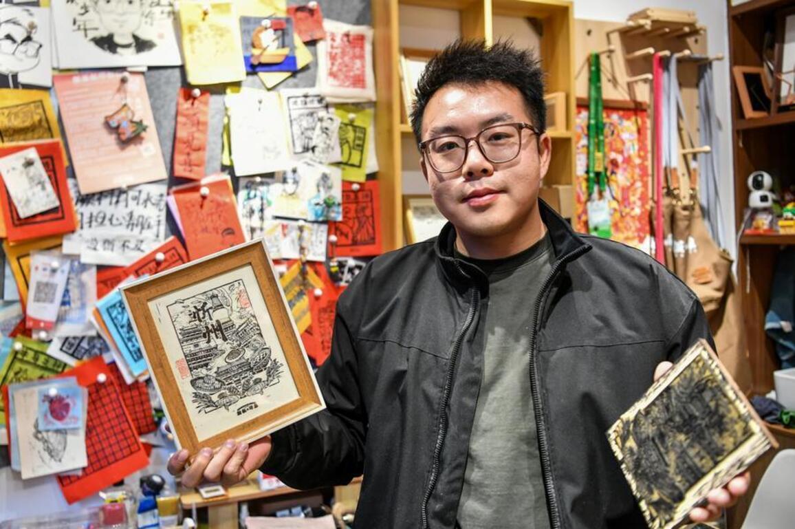 "Handmade economy" booms as youth embrace immersive heritage