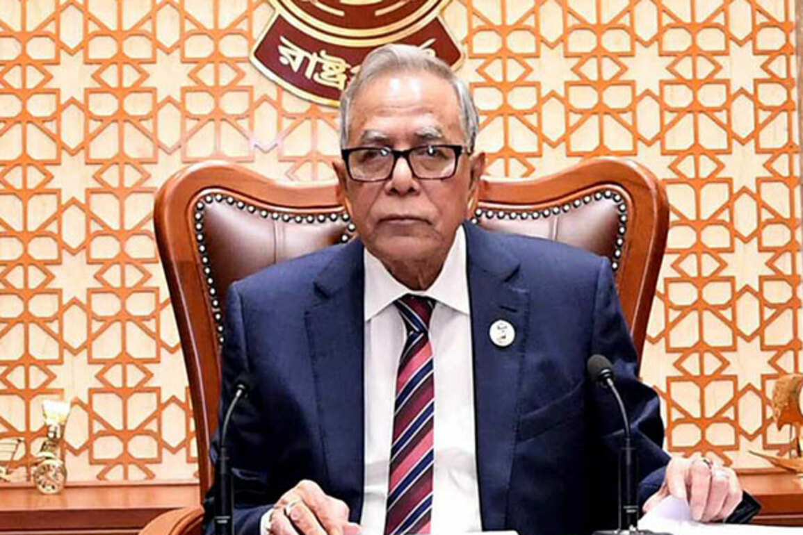 Bangladesh's ex-President Abdul Hamid returns home amid political turmoil