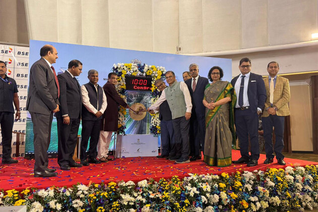 Nitin Gadkari launches NHAI-backed Raajmarg Infra Investment Trust