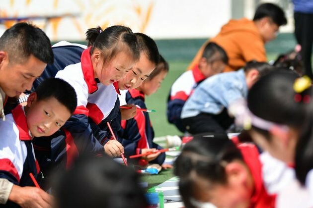 Update: Xi extends Int&#039;l Children&#039;s Day greetings