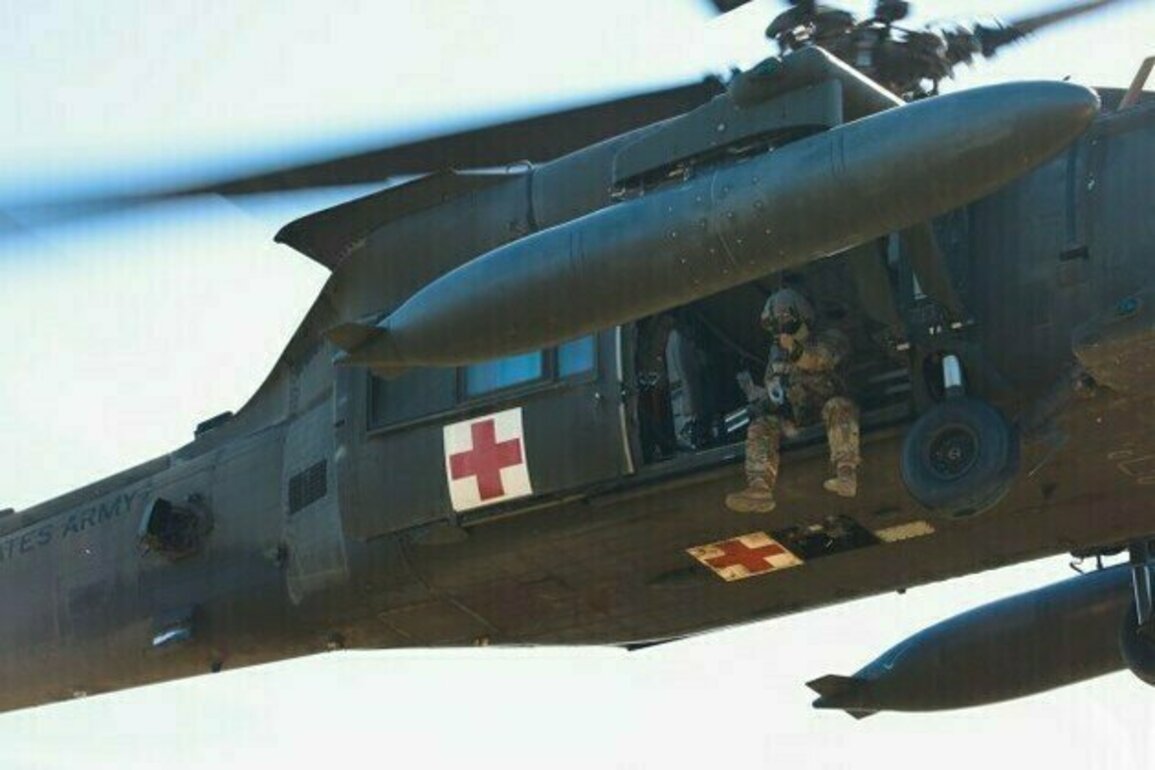 US, Philippine soldiers strengthen MEDEVAC skills in joint jungle training