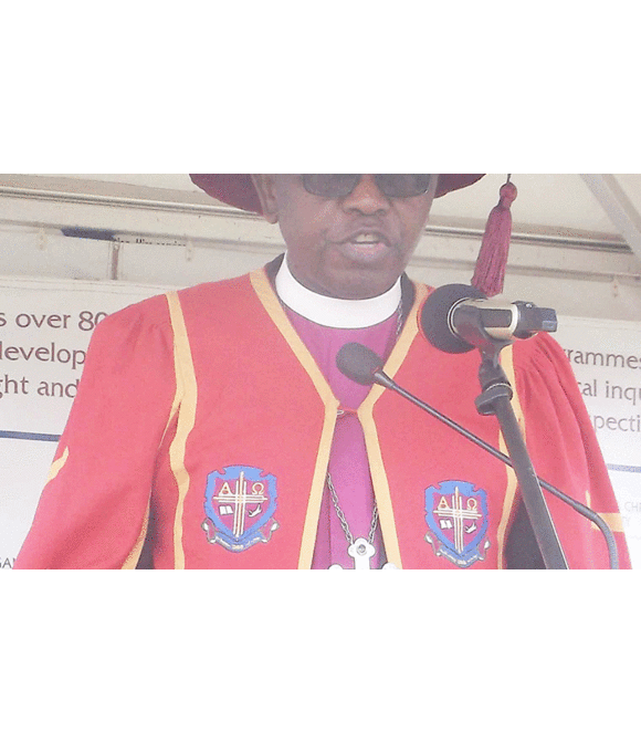 Ntagali ng'ayogera ku matikkira ga yunivaasite y'e Mukono eya UCU. Ntagali ng'ayogera ku matikkira ga yunivaasite y'e Mukono eya UCU.