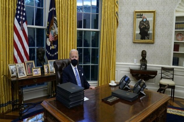 Trump's Diet Coke button seems to have left Oval Office