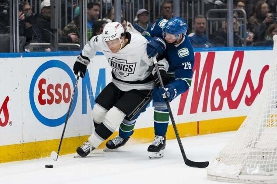 Kings blank Canucks, trim wild-card deficit to 1 point