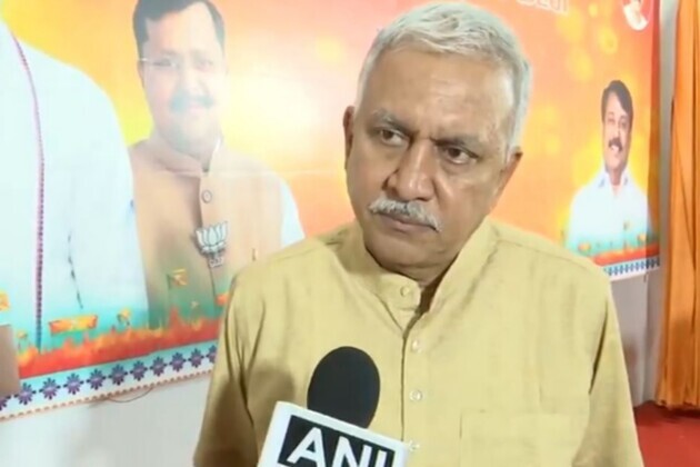 "People are protesting and chasing them away": BJP's Narayanan Thirupathy targets DMK ahead of TN polls