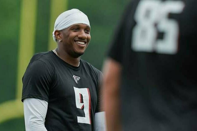 Michael Penix Jr. 'finding his voice' as QB1 in Year 2