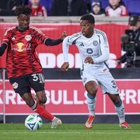 Sporting KC acquire D Justin Reynolds from Fire