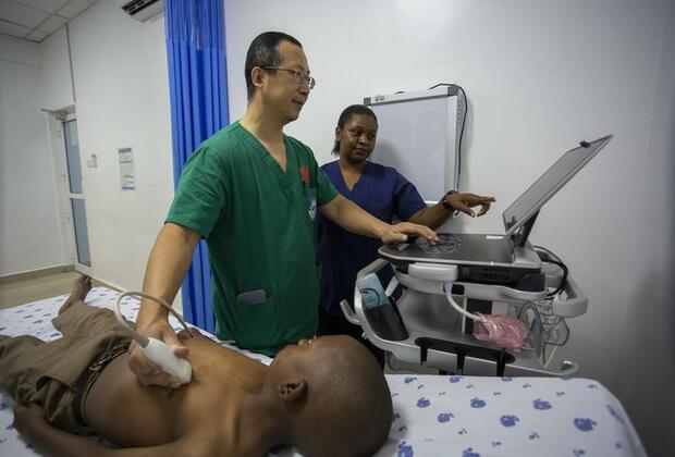 (Hello Africa)Young Tanzanian doctor masters cardiac screening under Chinese mentorship