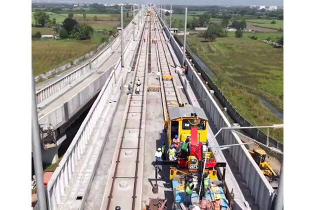 Installing overhead electrification mast in Mumbai-Ahmedabad Bullet Train Project progressing at good pace: Ashwini Vaishnav