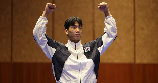 (SP)CHINA-HAINAN-SANYA-ASIAN BEACH GAMES-JIU JITSU-MEN'S -77KG-AWARDING CEREMONY(CN)