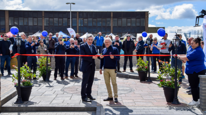 Former Prime Minister opens landscaping display