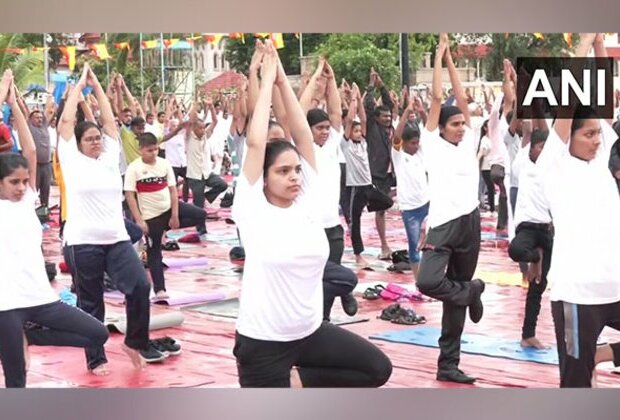 Chief Ministers of several states perform yoga on 8th International Yoga Day