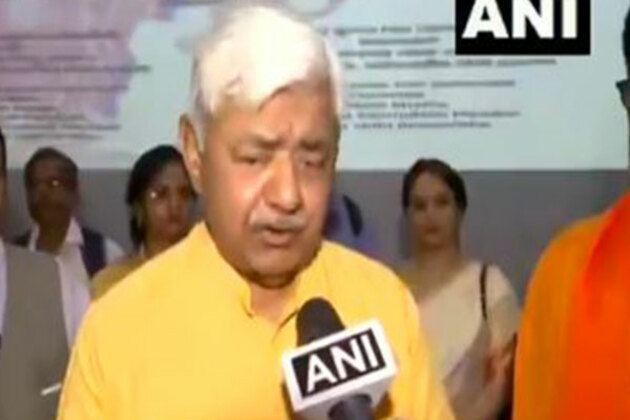 VHP's Alok Kumar criticises Mamata's allegations against the BSF, calls them "irresponsible" and "false"