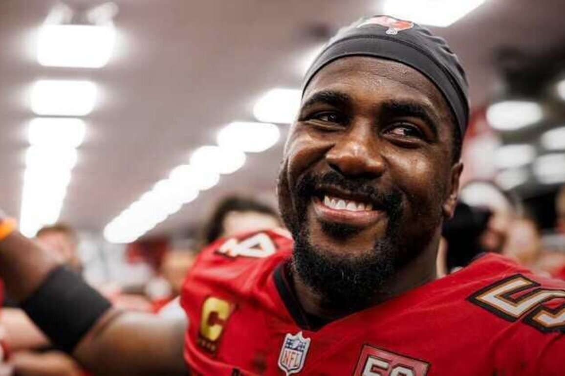 A Compilation of Lavonte David's Career Stats and Accolades